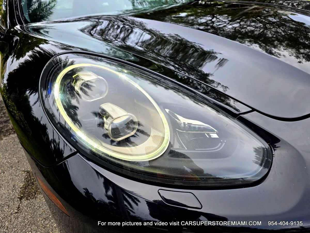 Used 2016 Porsche Panamera GTS image 95