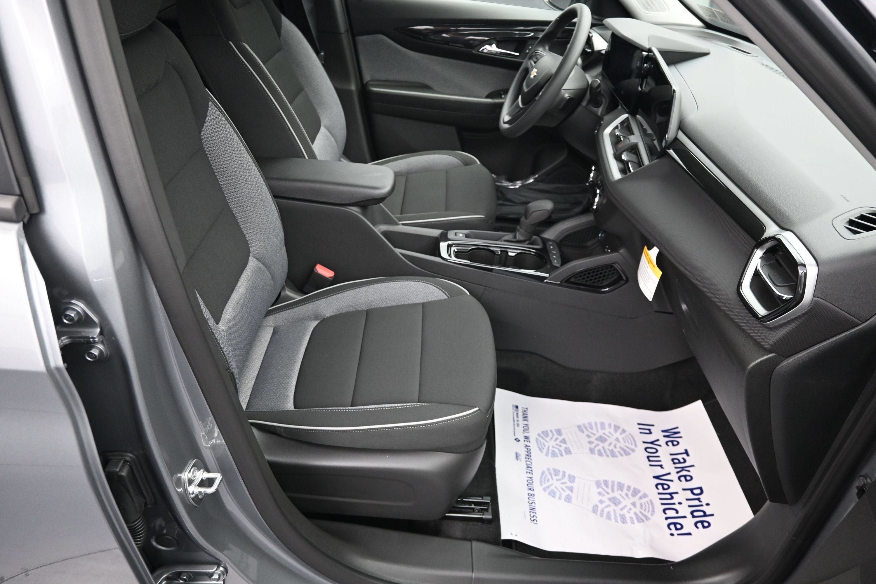 New 2026 Chevrolet TrailBlazer LS w/ LS Convenience Package AWD/4WD image 30
