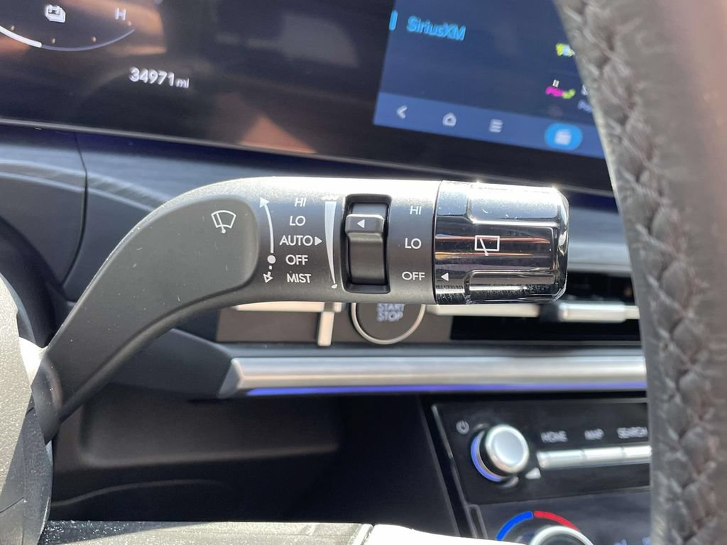 Certified 2025 Hyundai Santa Fe Limited FWD image 25