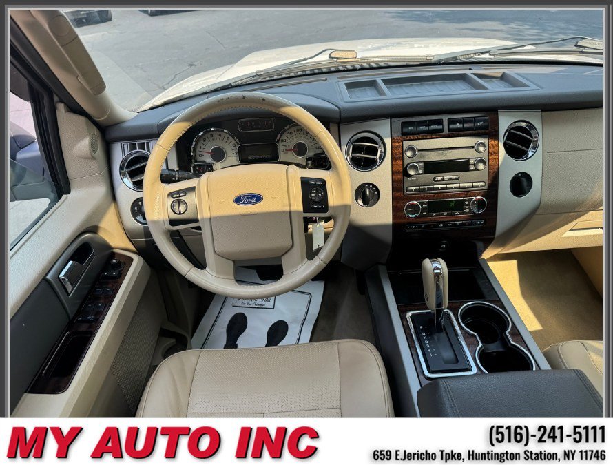 Used 2011 Ford Expedition XLT w/ 202A Rapid Spec Order Code AWD/4WD image 12