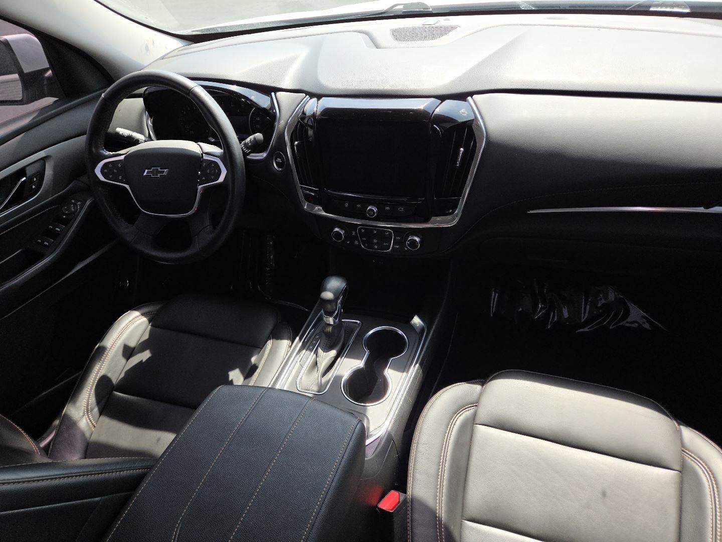 Used 2021 Chevrolet Traverse RS FWD image 18