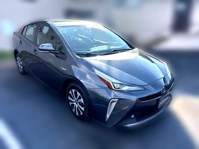 Used 2020 Toyota Prius LE