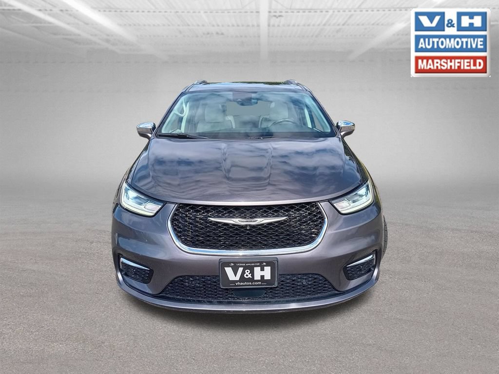 Used 2021 Chrysler Pacifica Limited w/ Premium & Safety Sphere Group AWD/4WD image 32