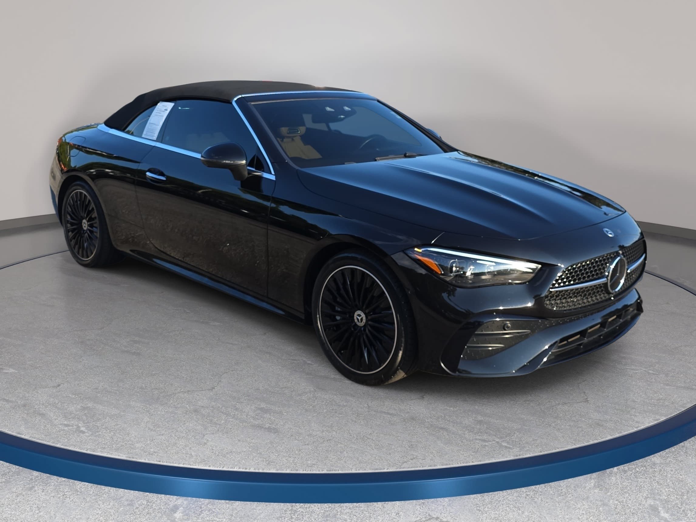 Used 2024 Mercedes-Benz CLE 450 4MATIC Cabriolet image 3