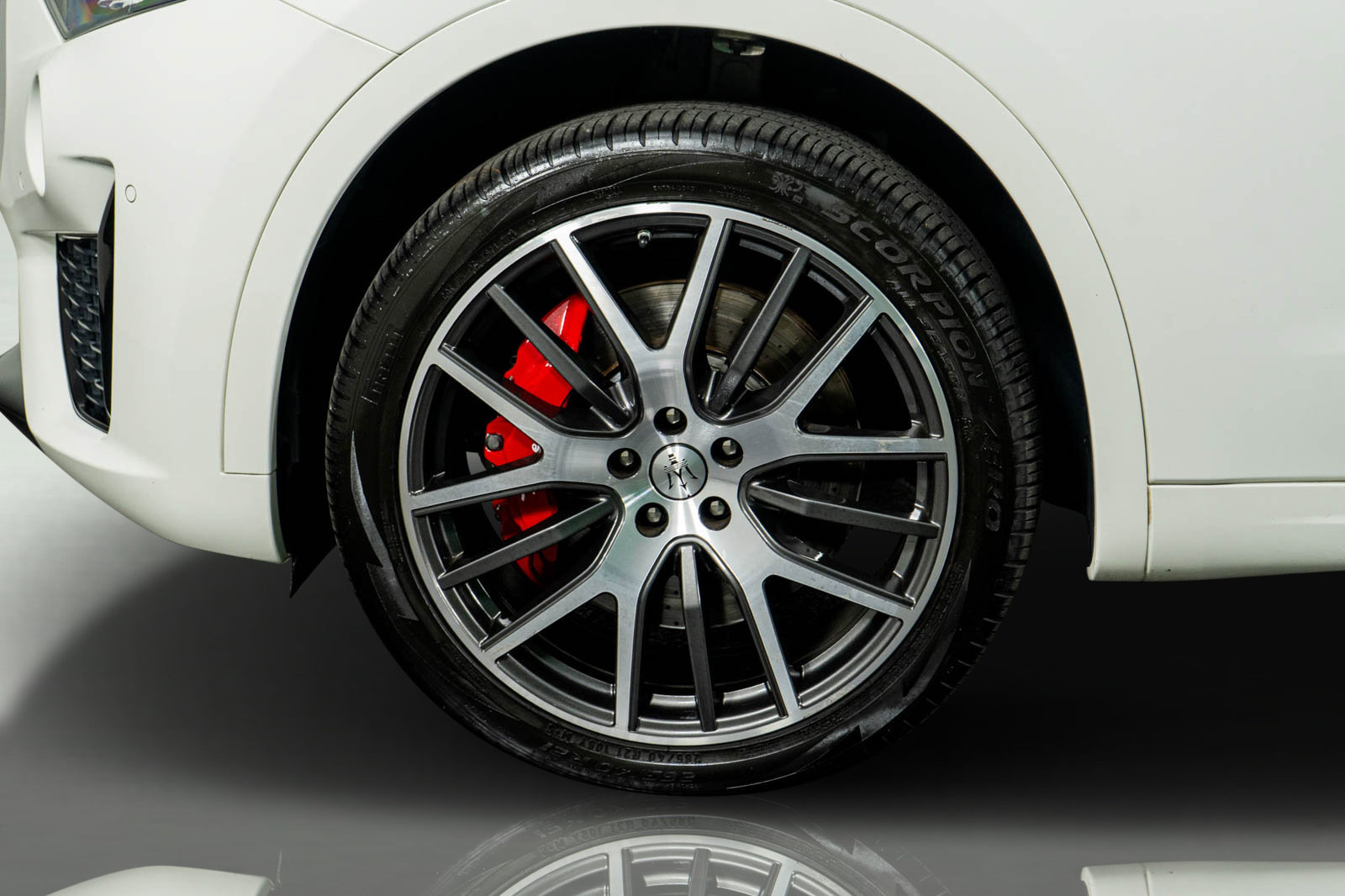 Used 2022 Maserati Levante Modena image 31