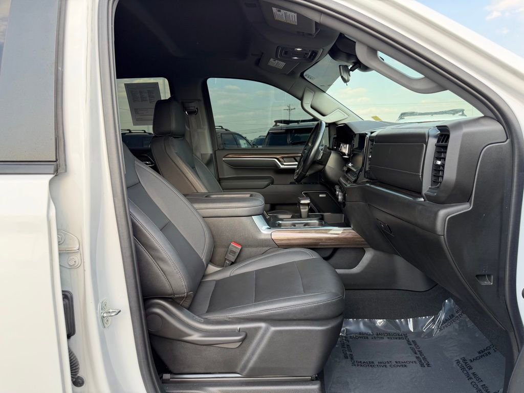 Used 2022 Chevrolet Silverado 1500 RST w/ Convenience Package II image 24