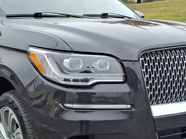 Used 2024 Lincoln Navigator Reserve image 11