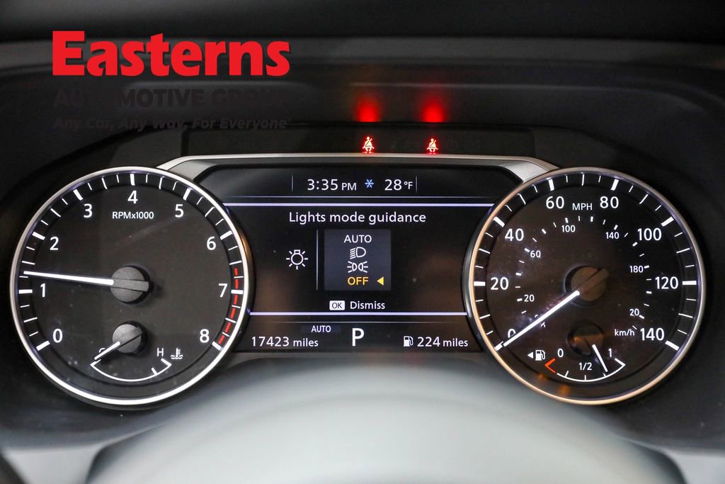 Used 2024 Nissan Pathfinder S image 18