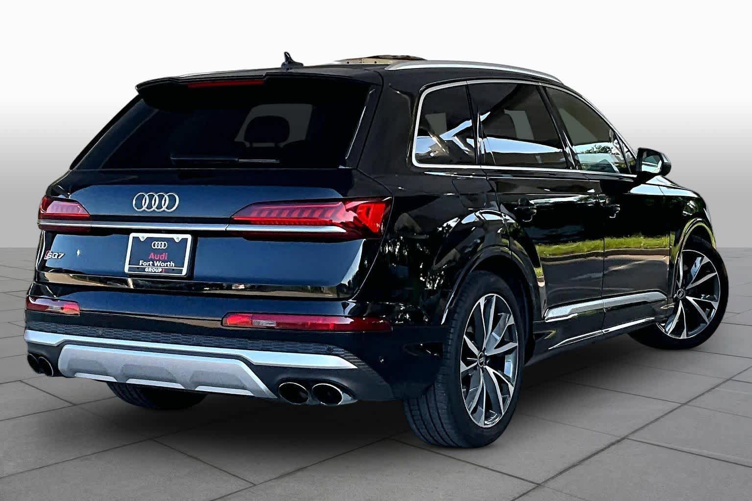 Used 2022 Audi SQ7 Prestige AWD/4WD image 12