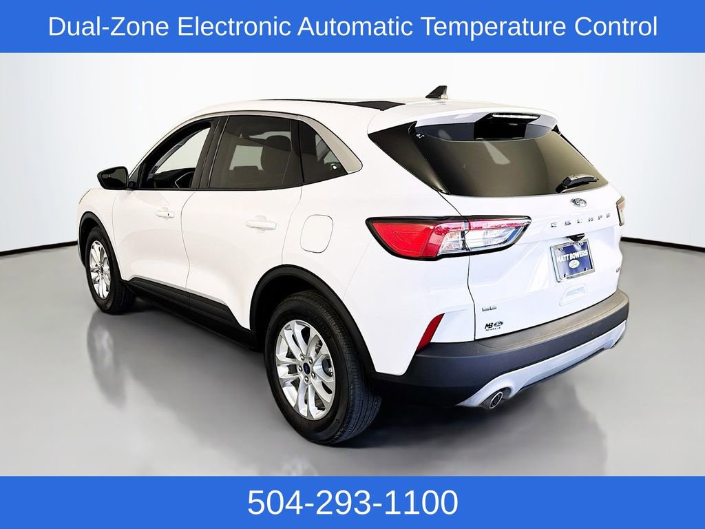 Used 2022 Ford Escape SE image 7