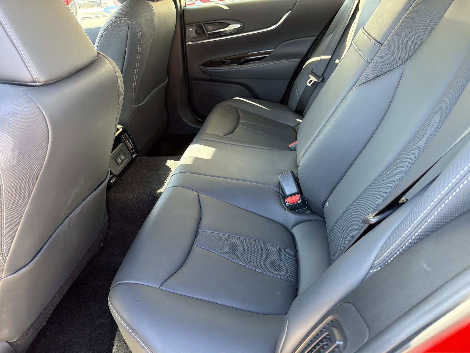 Used 2023 Toyota Mirai w/ Advanced Technology Package image 11