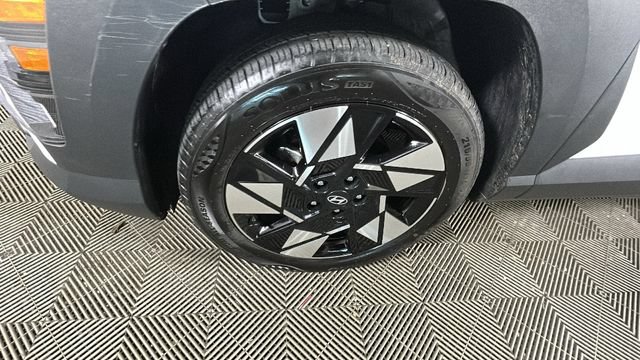 Certified 2024 Hyundai Kona SEL FWD image 9