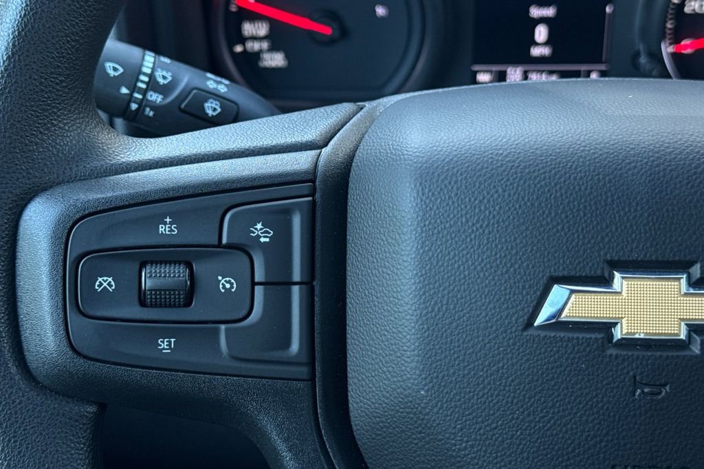 Certified 2025 Chevrolet Silverado 1500 Custom image 26