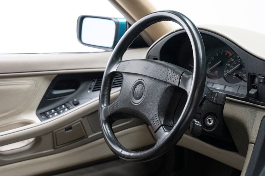 Used 1992 BMW 850i RWD image 36