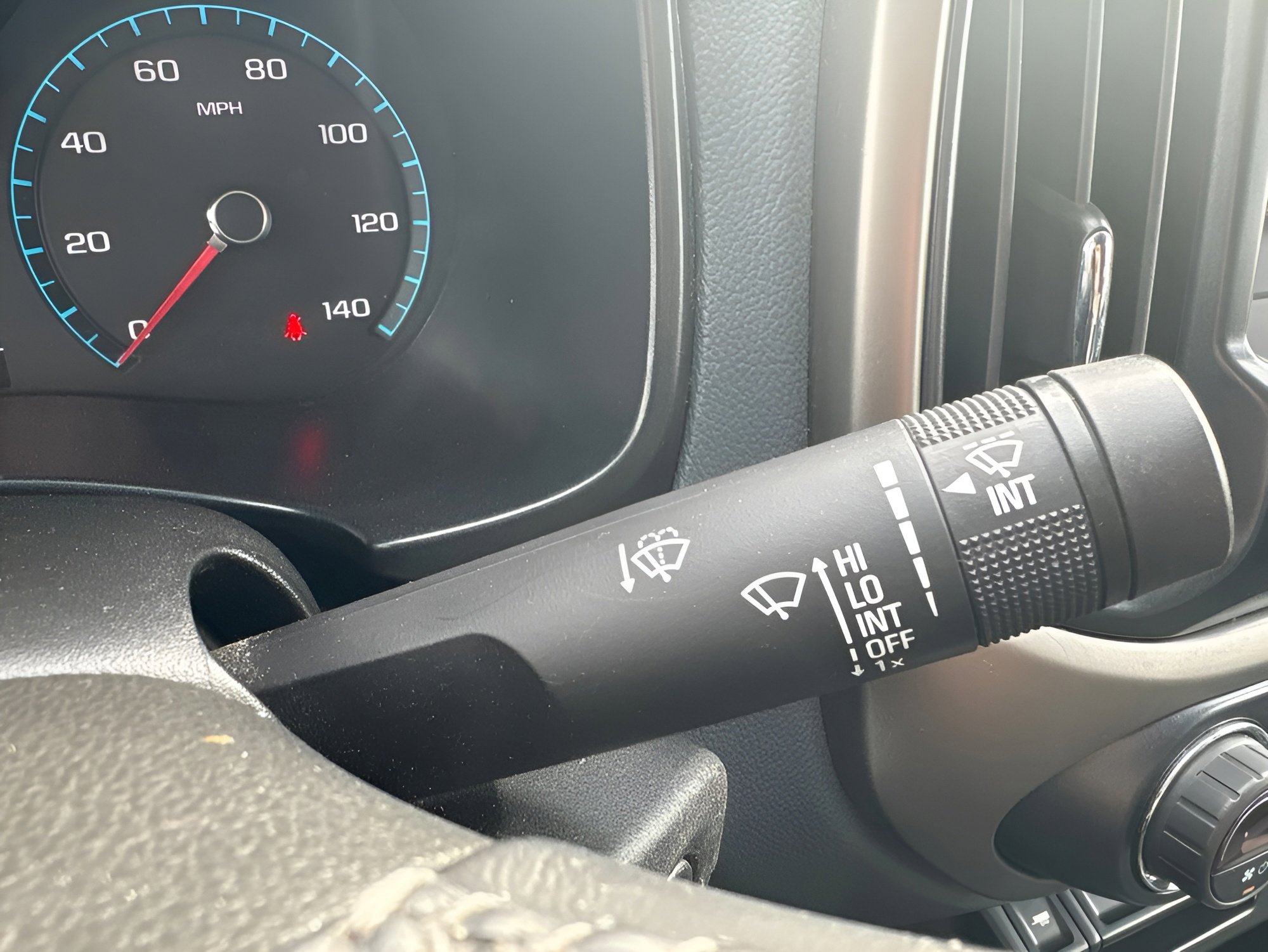 Used 2018 Chevrolet Colorado Z71 AWD/4WD image 19