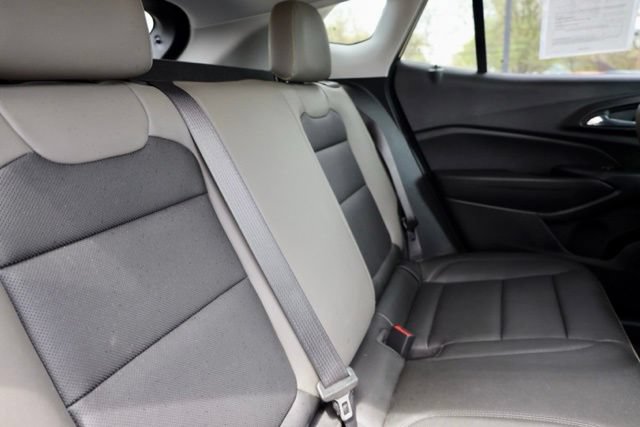 Used 2024 Chevrolet Trax ACTIV FWD image 34