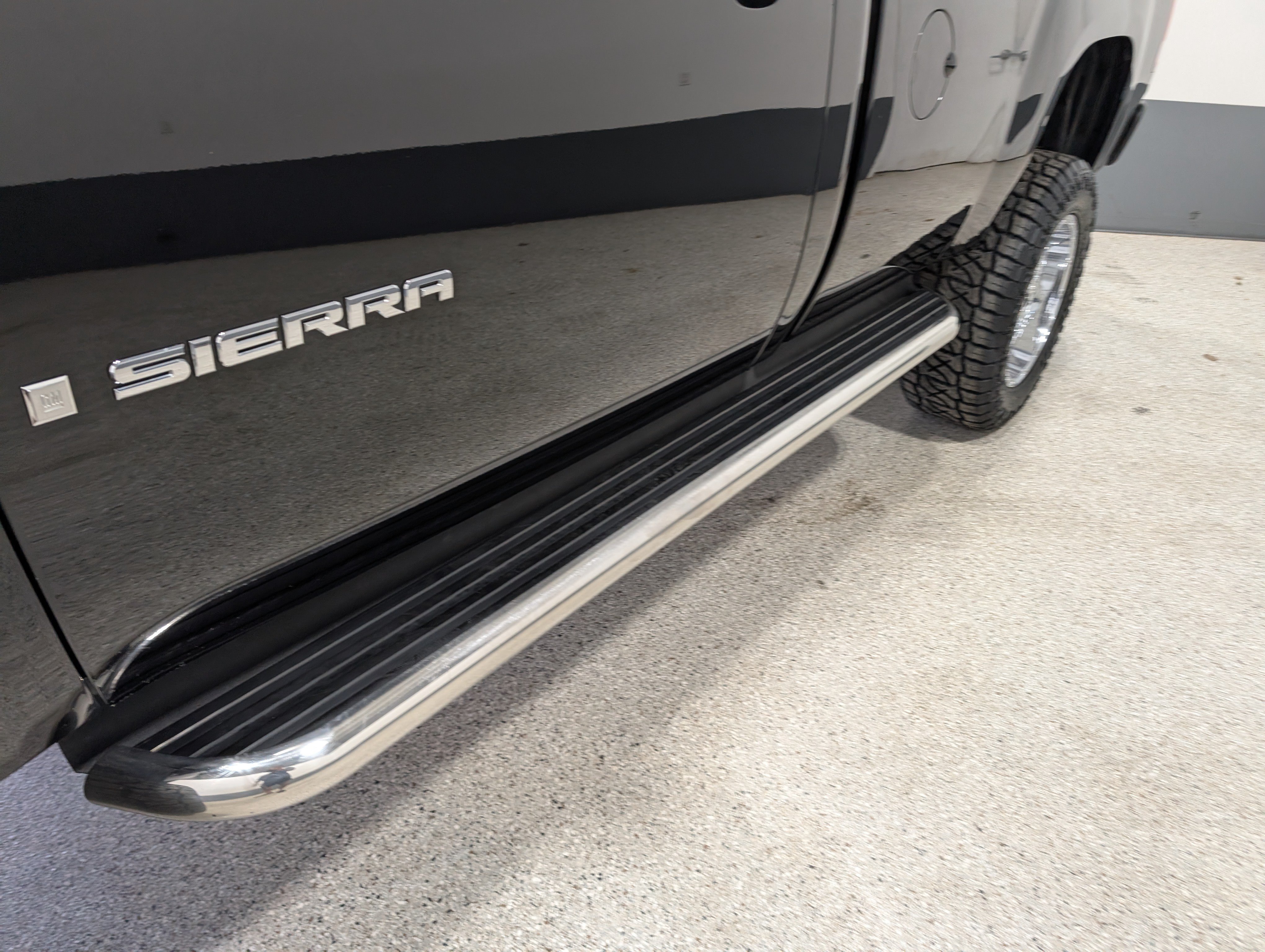 Used 2007 GMC Sierra 1500 SLE w/ SLE/SLT Trailering Package AWD/4WD image 9