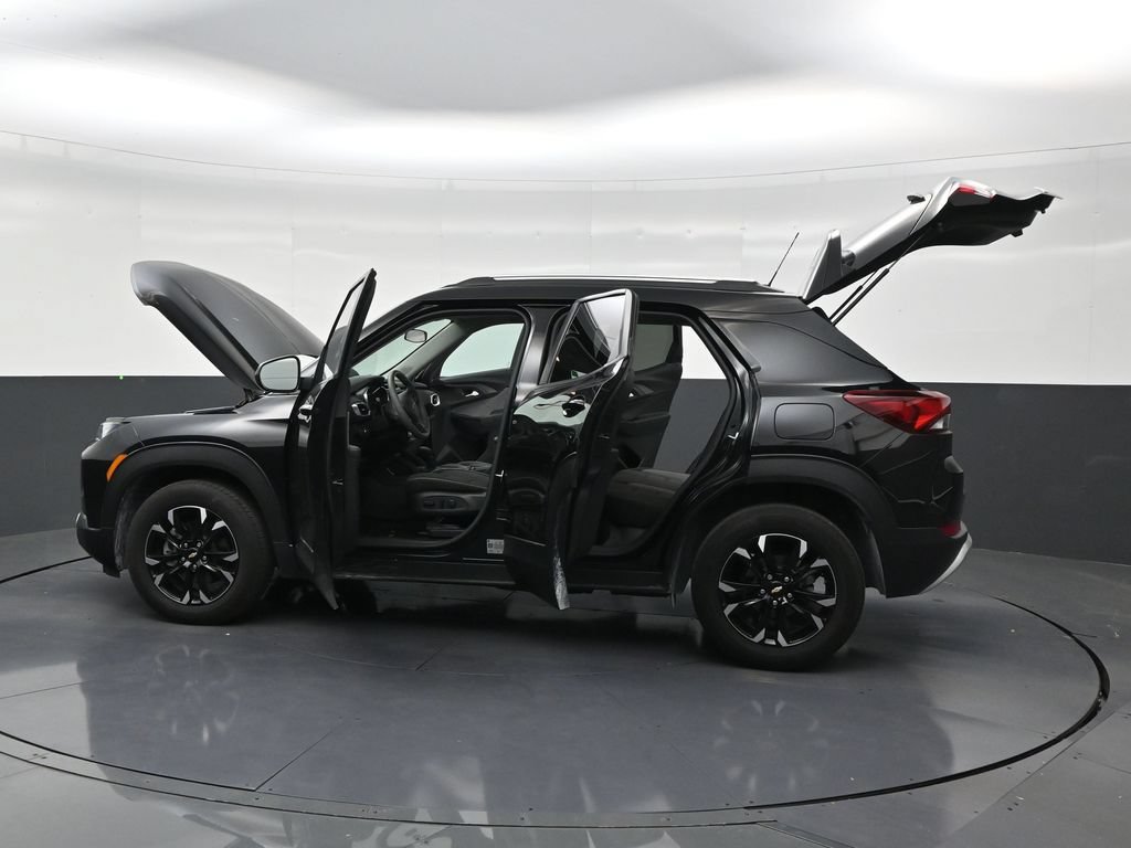 Used 2023 Chevrolet TrailBlazer LT FWD image 30