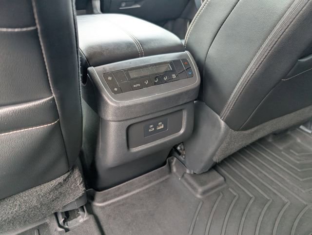 Used 2024 Nissan Pathfinder SL image 23