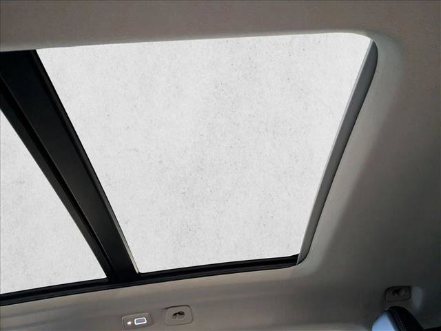 New 2026 Volvo XC40 B5 Ultra w/ Climate Package image 18