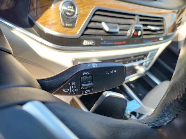 Used 2016 BMW 750i xDrive AWD/4WD image 24