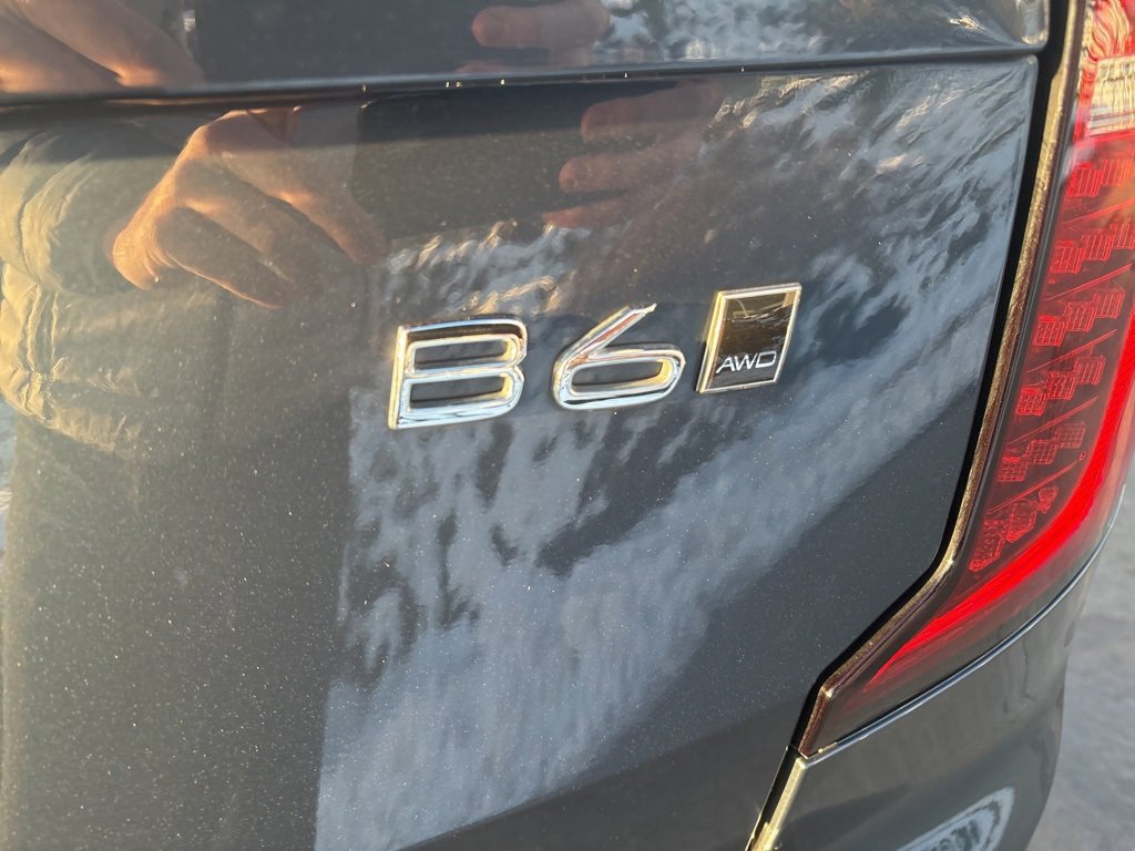 Certified 2025 Volvo XC90 B6 Plus image 7