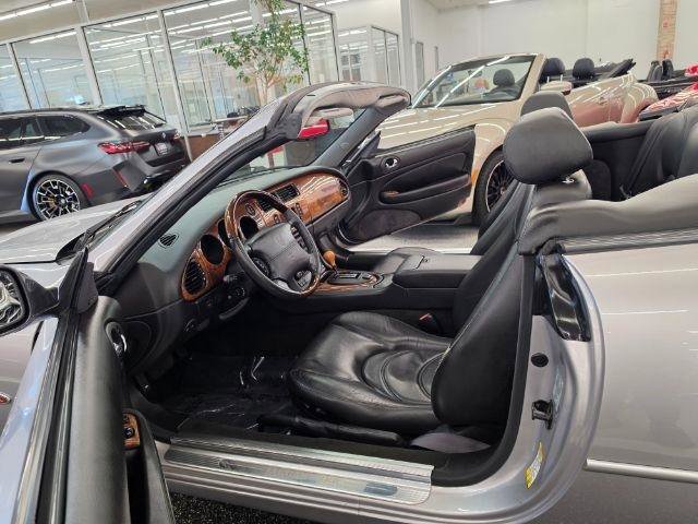Used 2001 Jaguar XKR Convertible RWD image 36