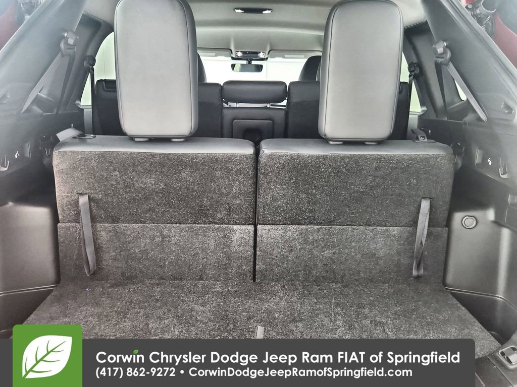 Used 2025 Mitsubishi Outlander SE image 31