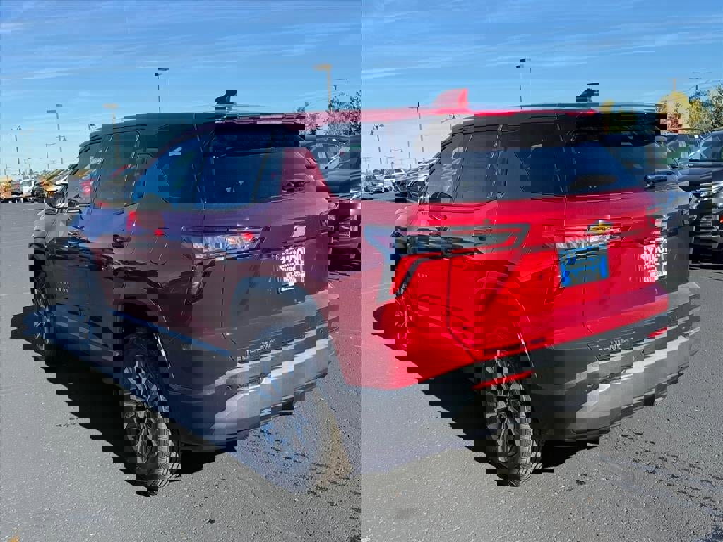 New 2026 Chevrolet Equinox LT w/ Convenience Package II image 3