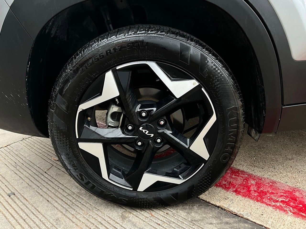 Used 2025 Kia Seltos S image 9