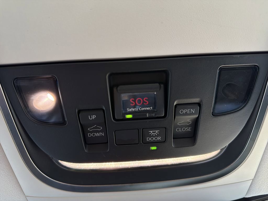 Used 2018 Lexus LS 500 w/ Accessory Package (Z2) image 36