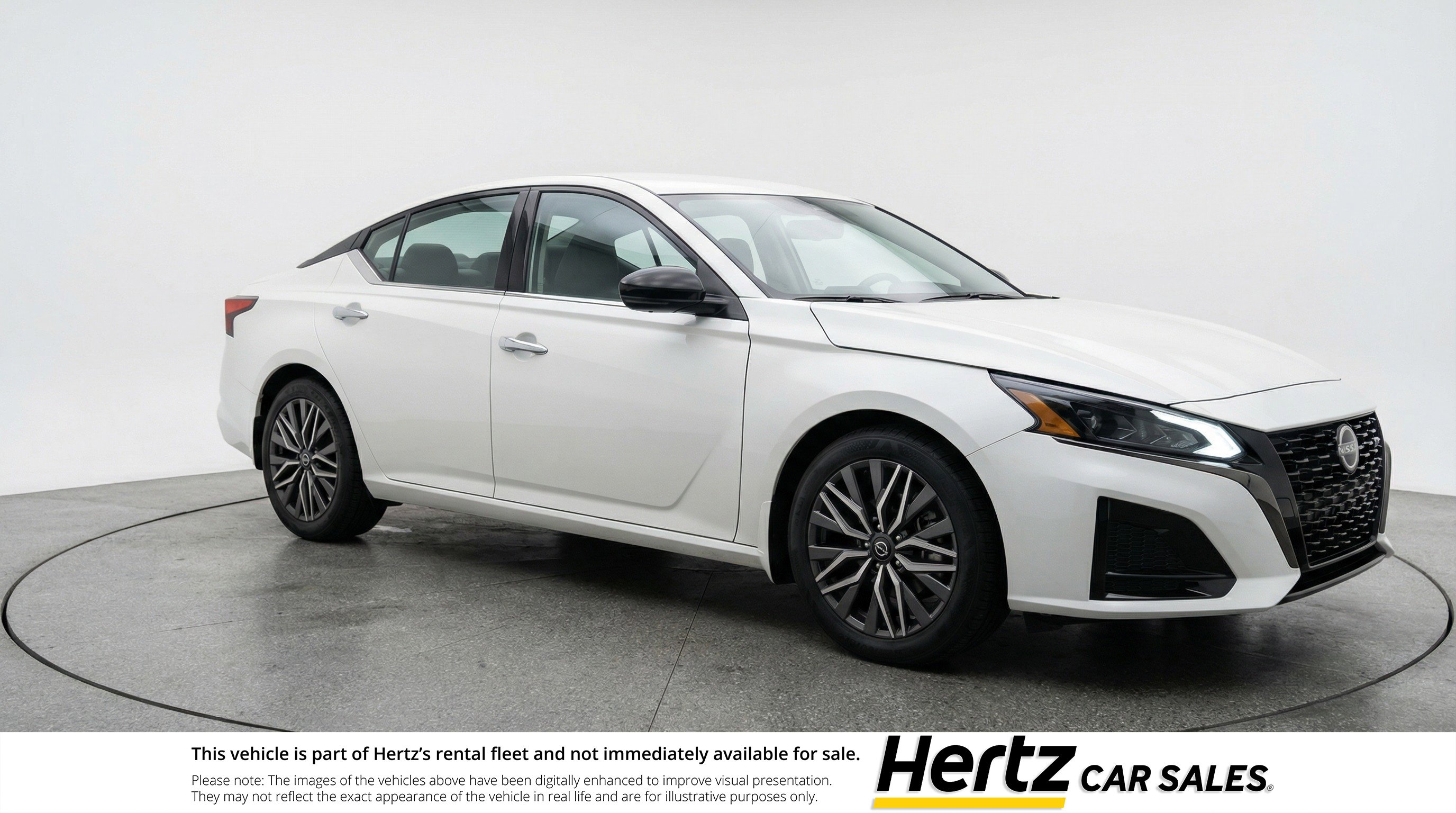Used 2025 Nissan Altima 2.5 SV FWD image 1