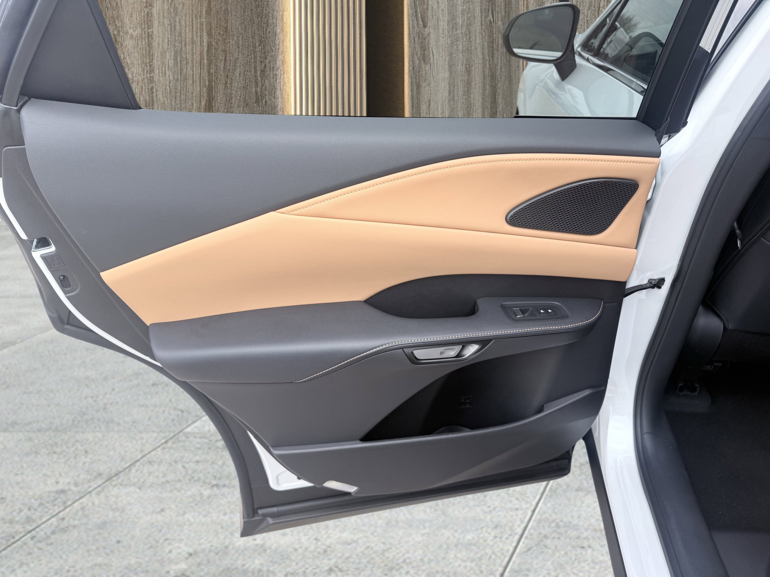 Used 2026 Lexus RX 350 FWD w/ Cold Area Package image 31