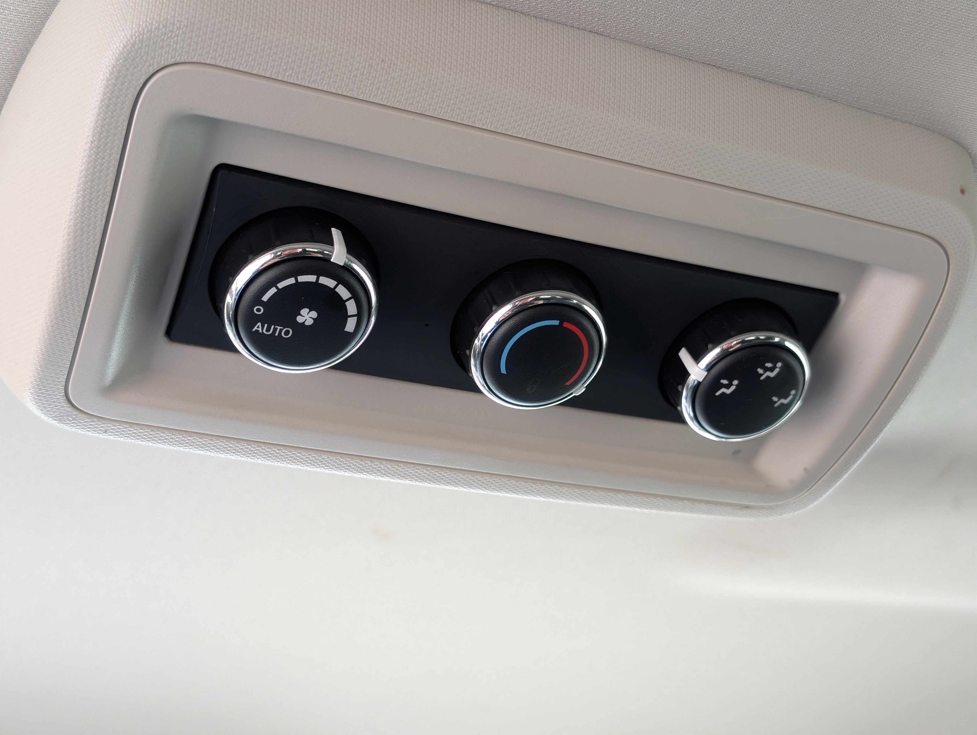 Used 2019 Dodge Journey Crossroad image 33