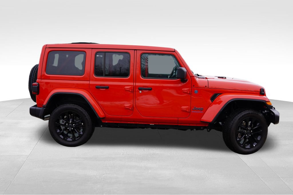 Certified 2025 Jeep Wrangler Unlimited Sahara w/ Safety Group image 3