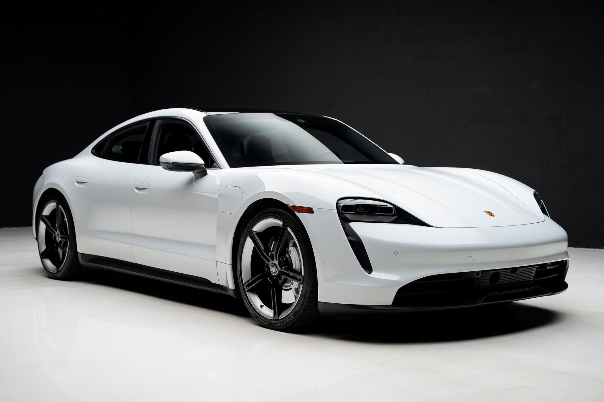 Used 2022 Porsche Taycan image 80