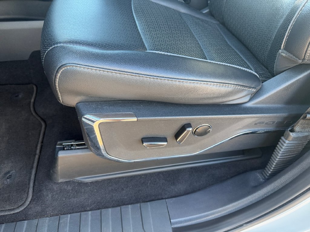 Used 2024 Ford F150 Lariat w/ Equipment Group 502A High AWD/4WD image 32