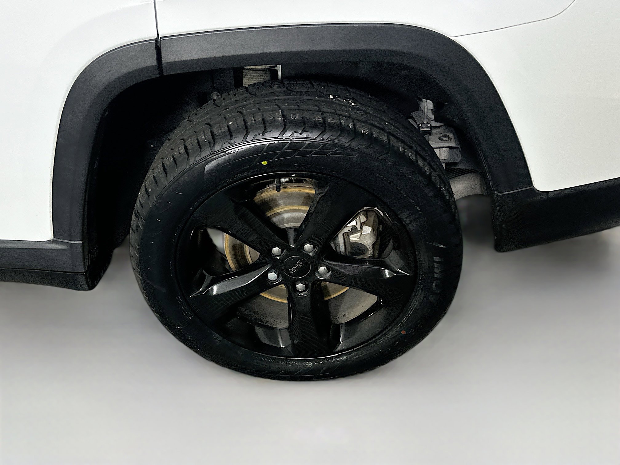 Used 2021 Jeep Grand Cherokee L Laredo RWD image 11