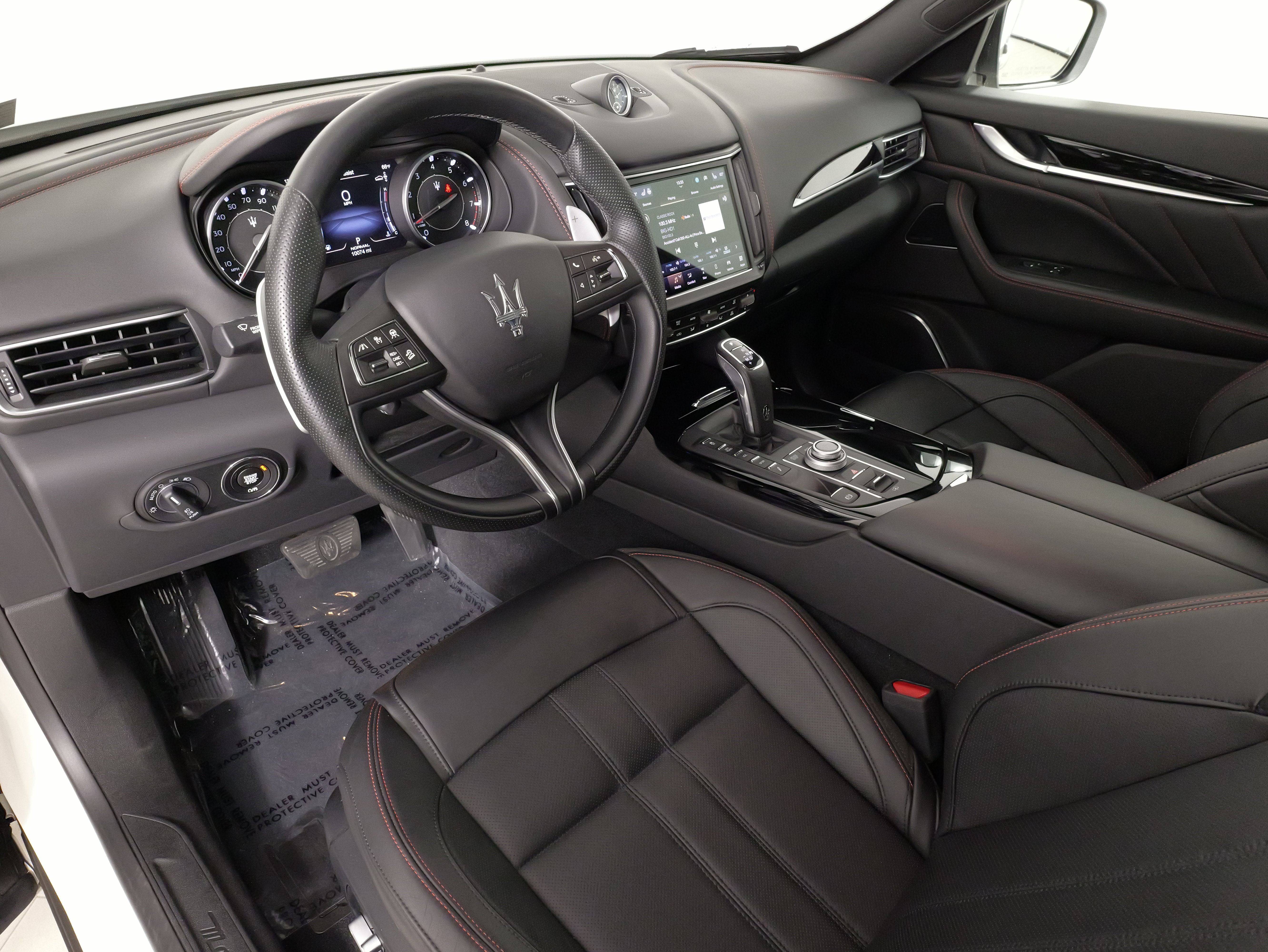 Used 2024 Maserati Levante GT Ultima image 29
