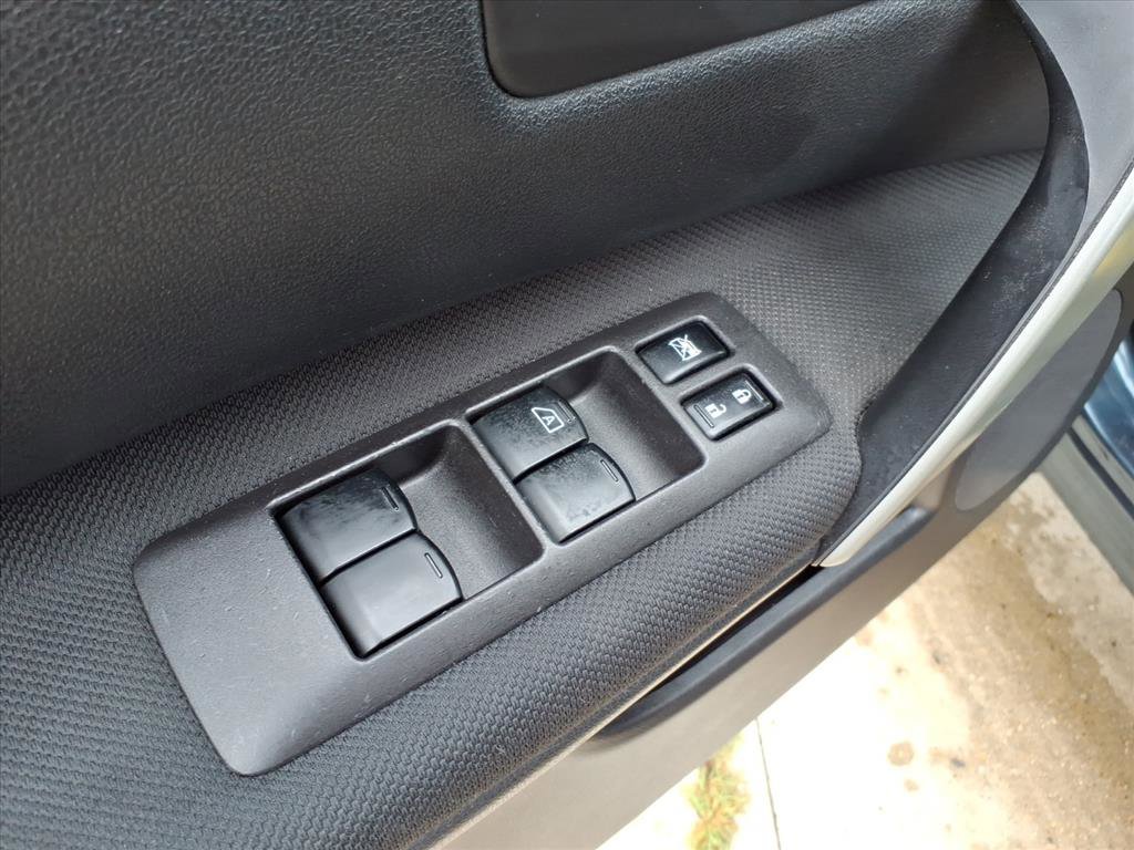 Used 2015 Nissan Rogue S w/ Convenience Package image 20