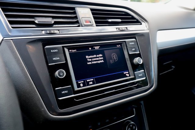 Used 2021 Volkswagen Tiguan S image 56