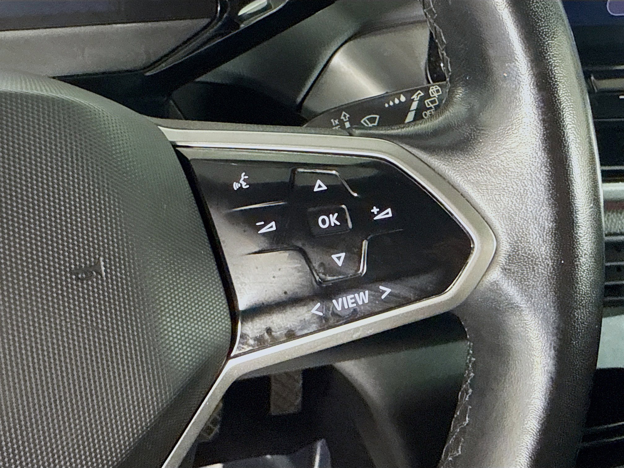 Used 2021 Volkswagen ID.4 Pro w/ ID.4 Protection Package image 15