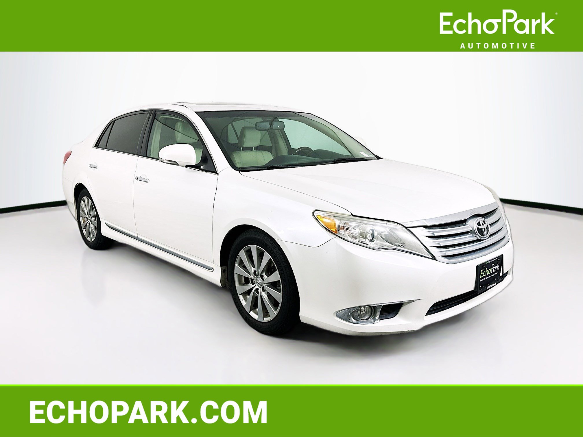Used 2012 Toyota Avalon Limited image 1