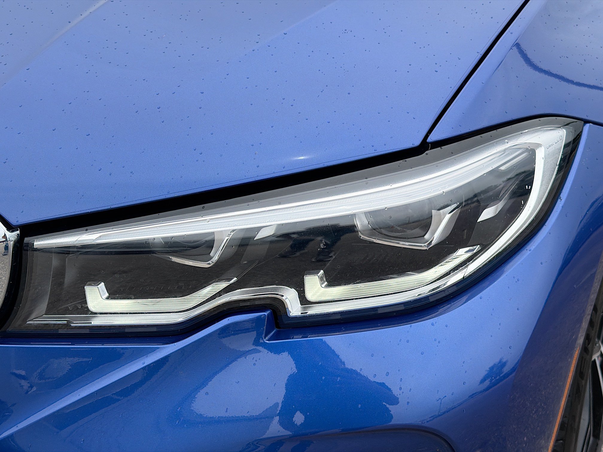 Used 2022 BMW 330e w/ M Sport Package RWD image 9