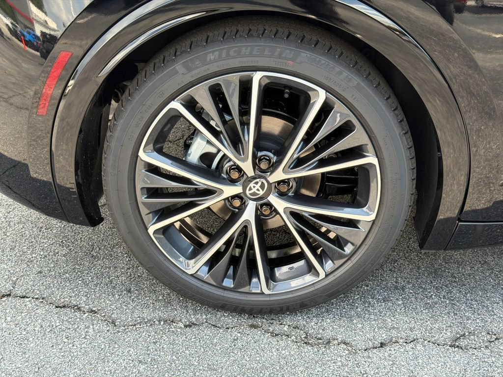 New 2027 Toyota Prius XLE FWD image 23