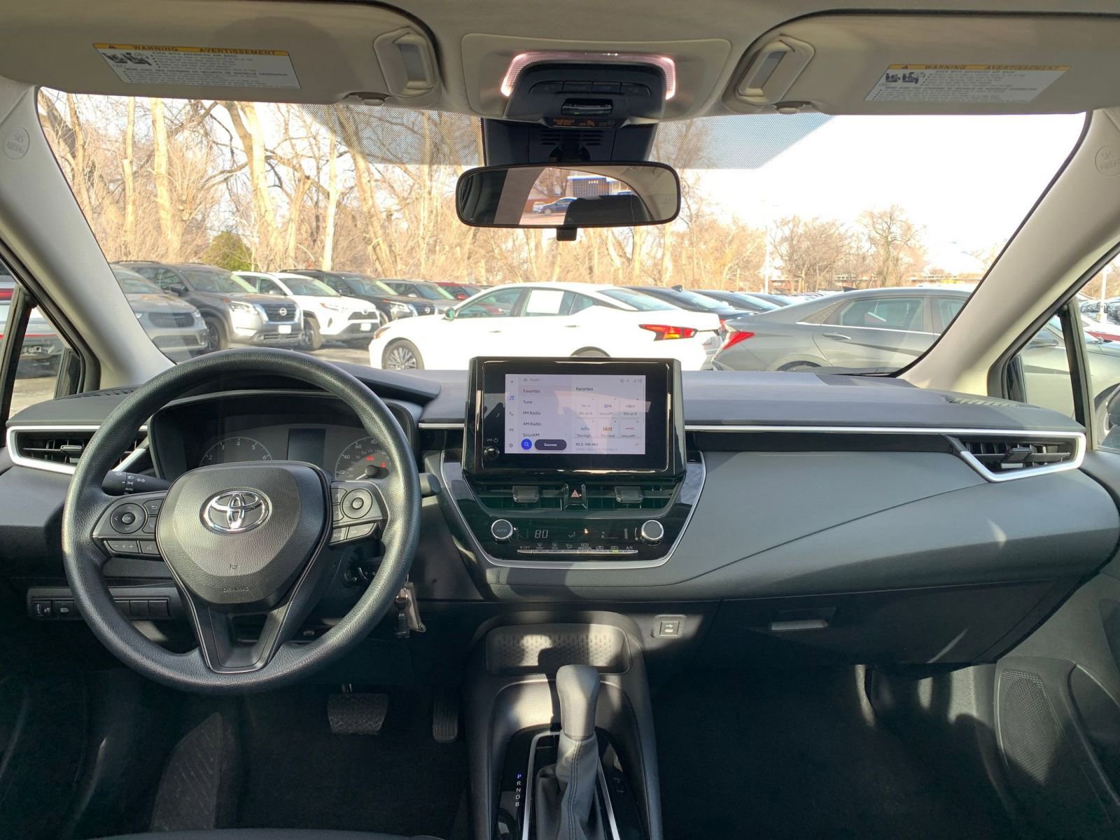 Used 2025 Toyota Corolla LE image 31