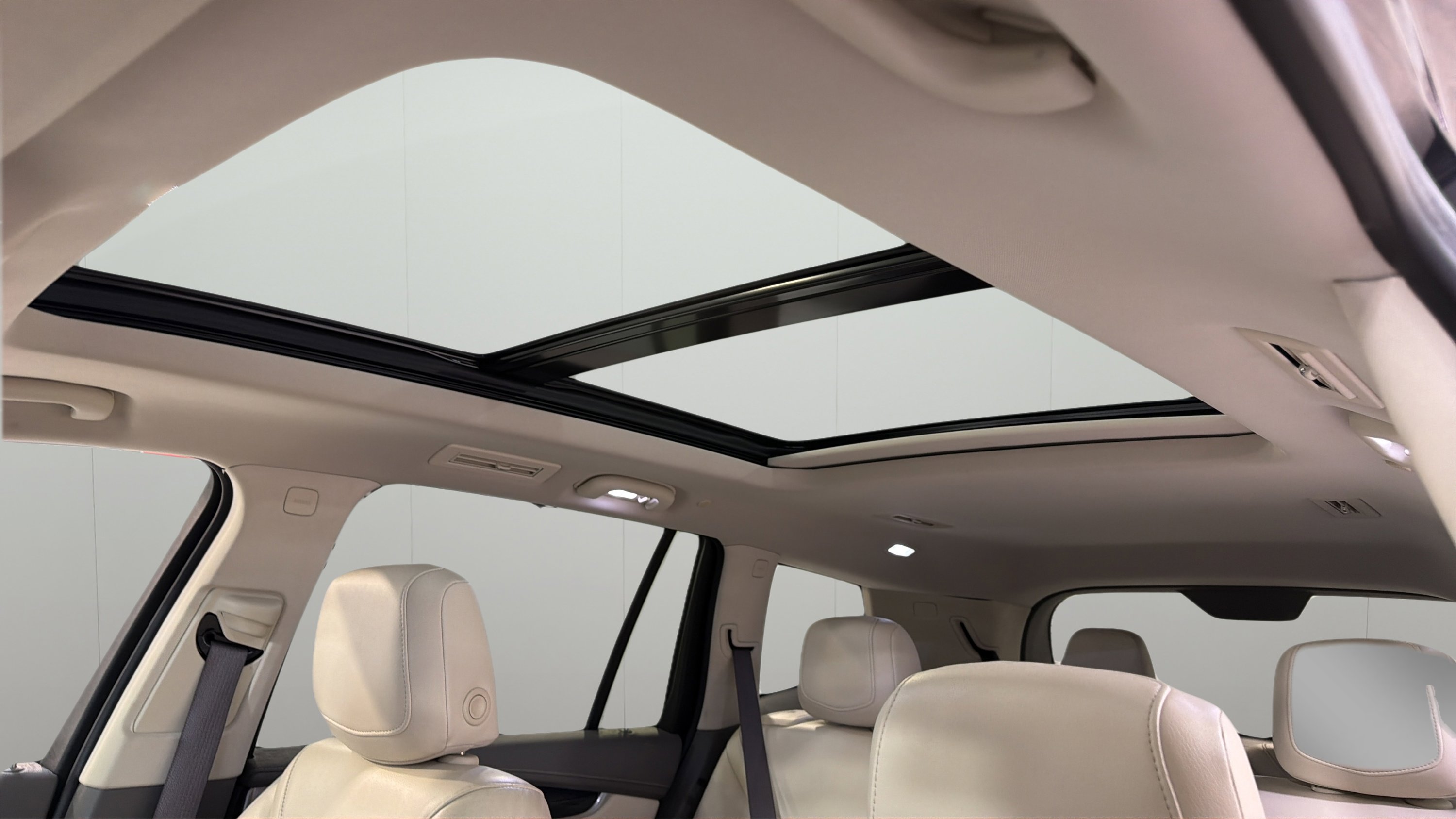 Used 2023 Cadillac XT6 Premium Luxury FWD image 22