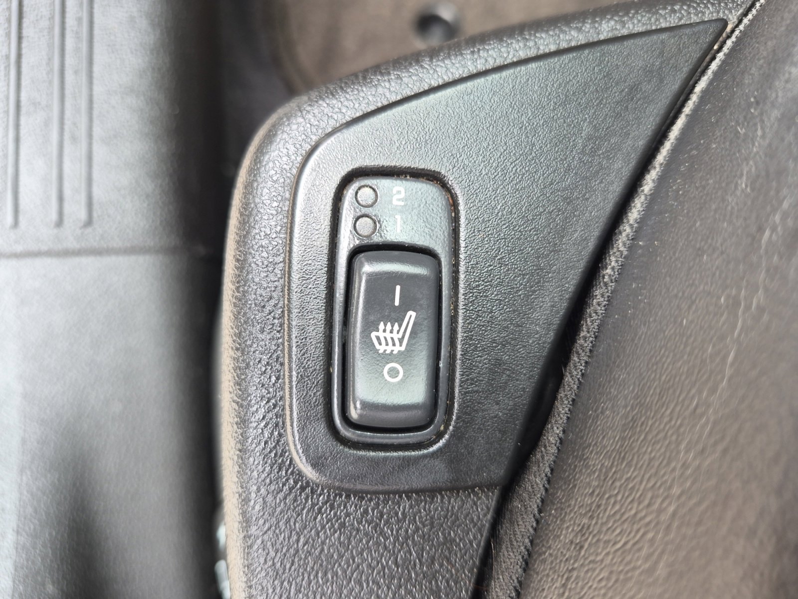 Used 2012 Chevrolet Malibu LTZ image 24