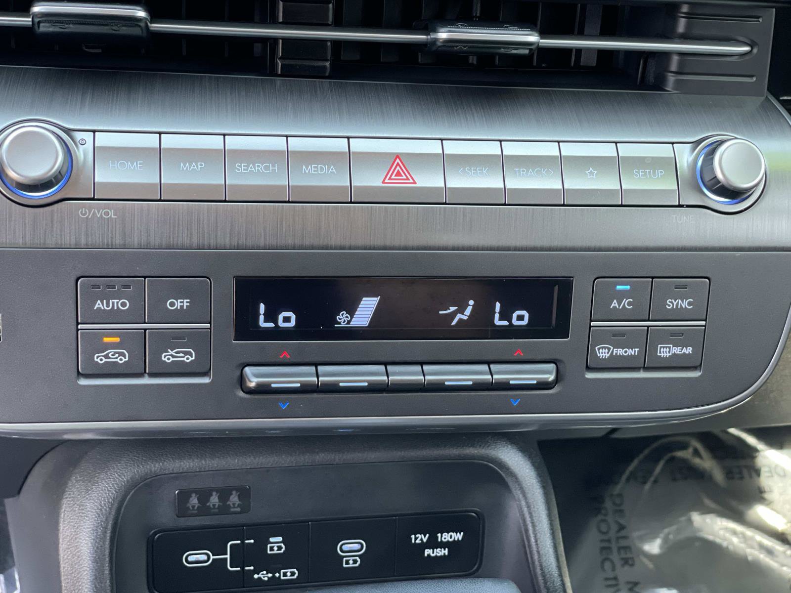 Certified 2025 Hyundai Kona SEL image 12