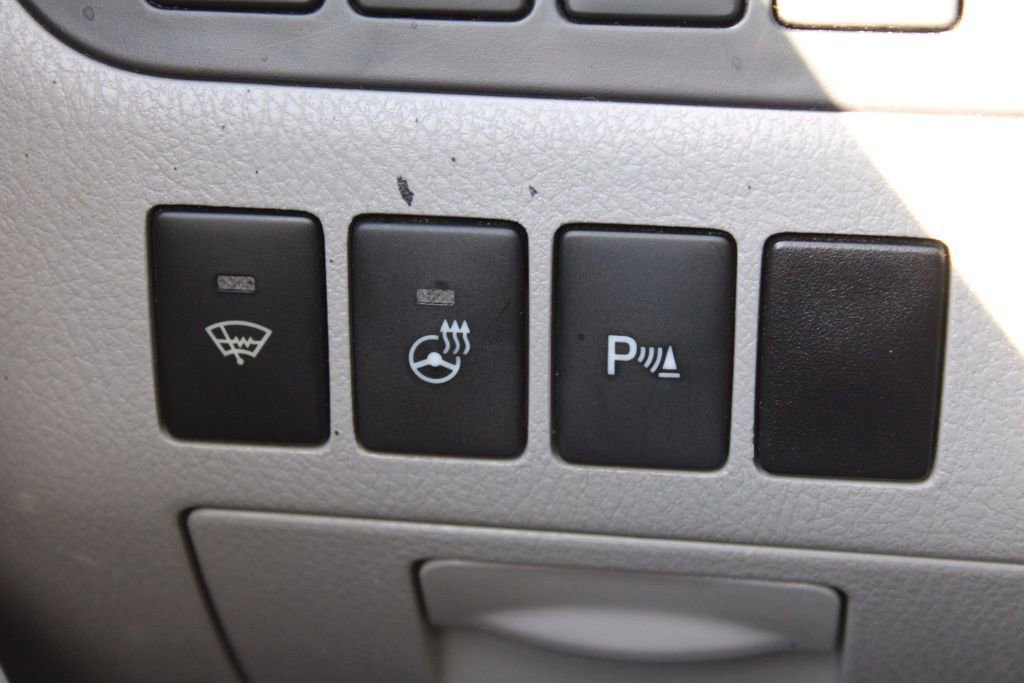 Used 2017 Toyota Highlander Limited Platinum image 32